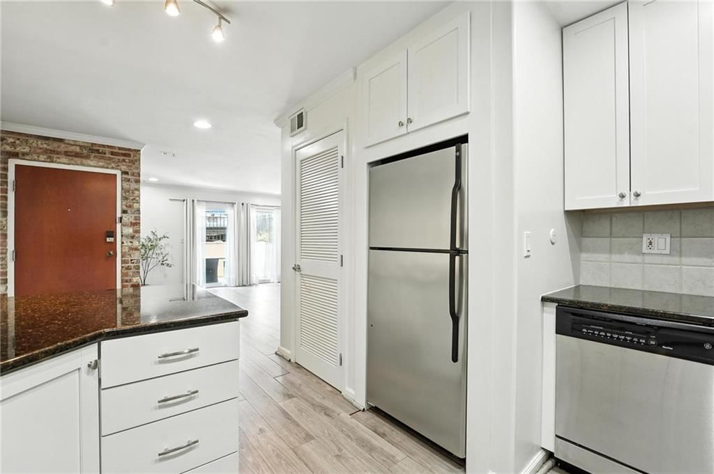 5010 Baltimore Avenue — photo 8