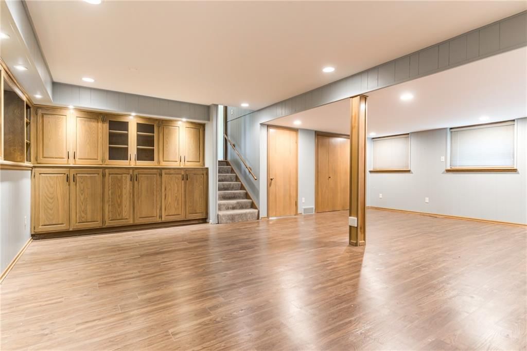 7239 Lowell Drive — photo 32