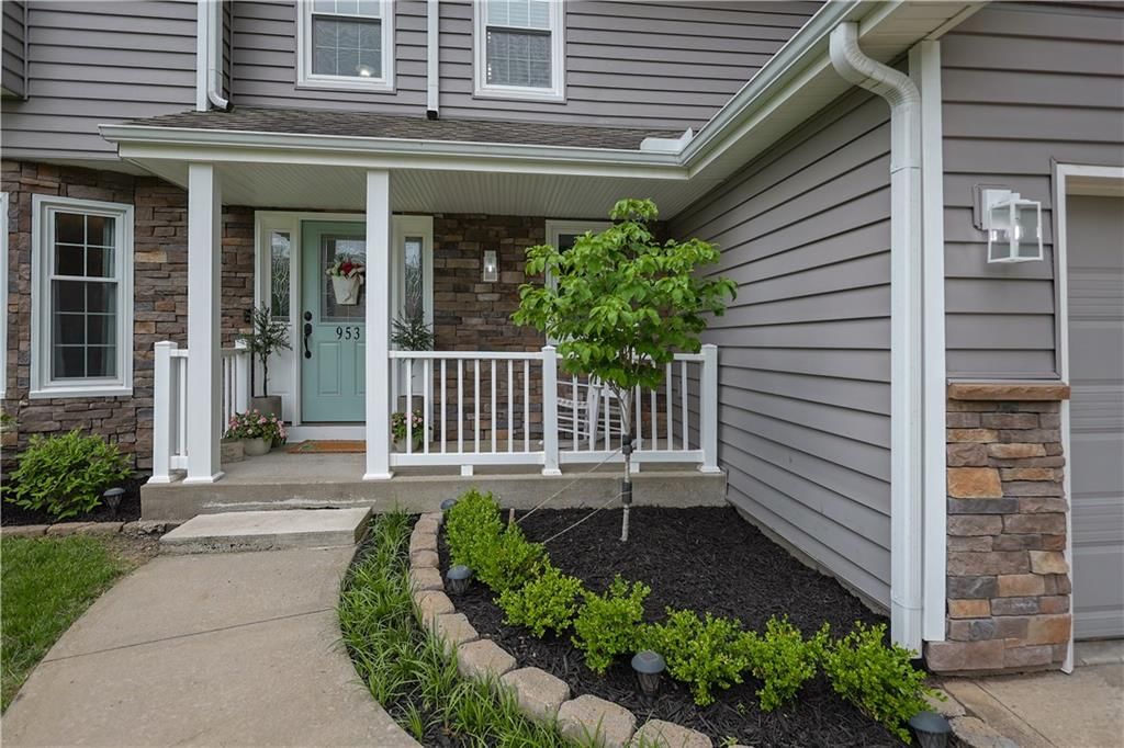 953 Yancey Street — photo 3