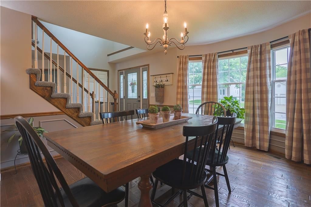 953 Yancey Street — photo 4