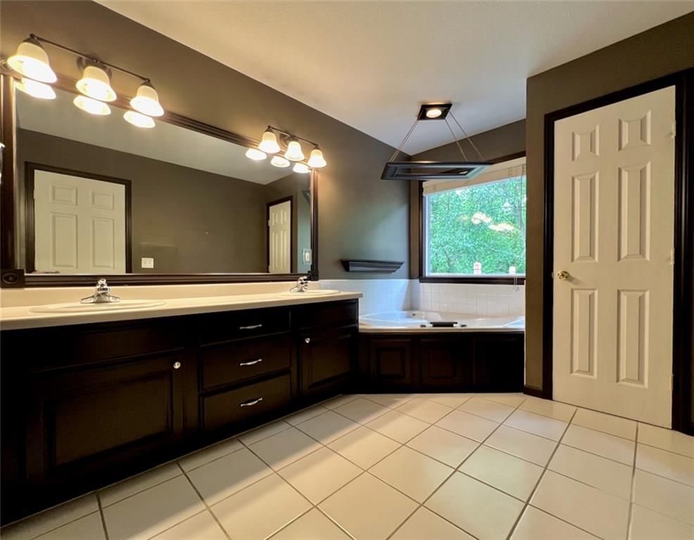 539 Bently Drive — photo 10