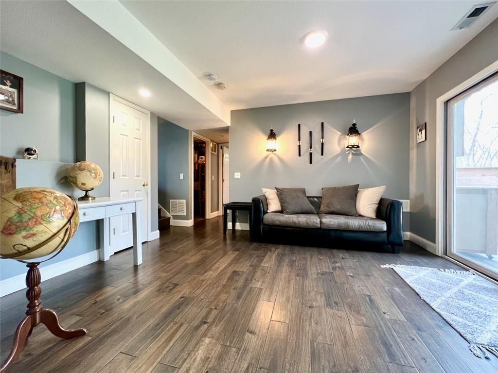 539 Bently Drive — photo 32