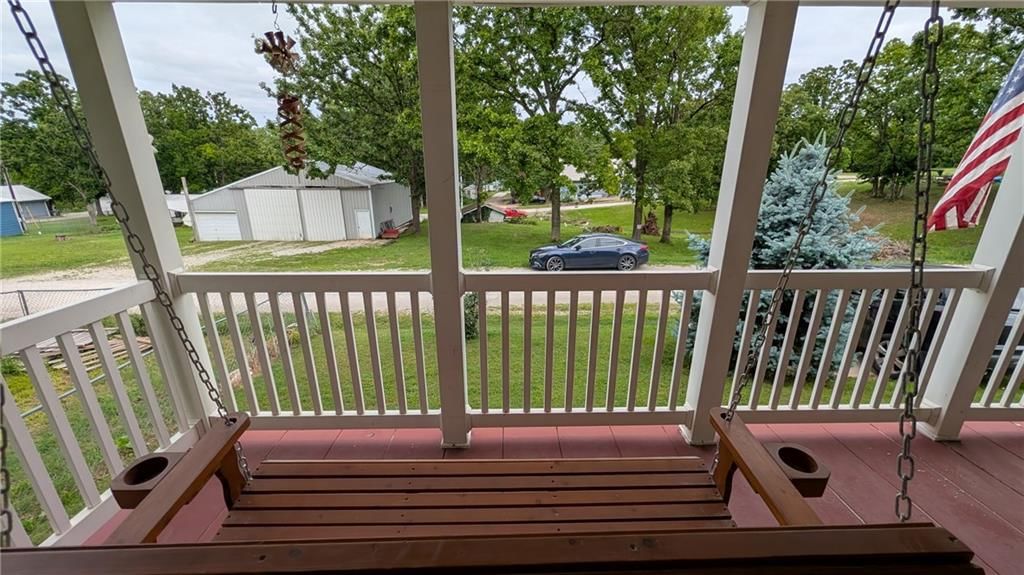 29335 Van Dyke Avenue — photo 2