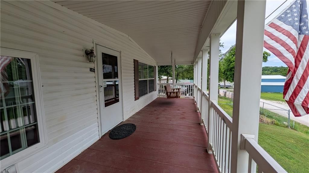 29335 Van Dyke Avenue — photo 9