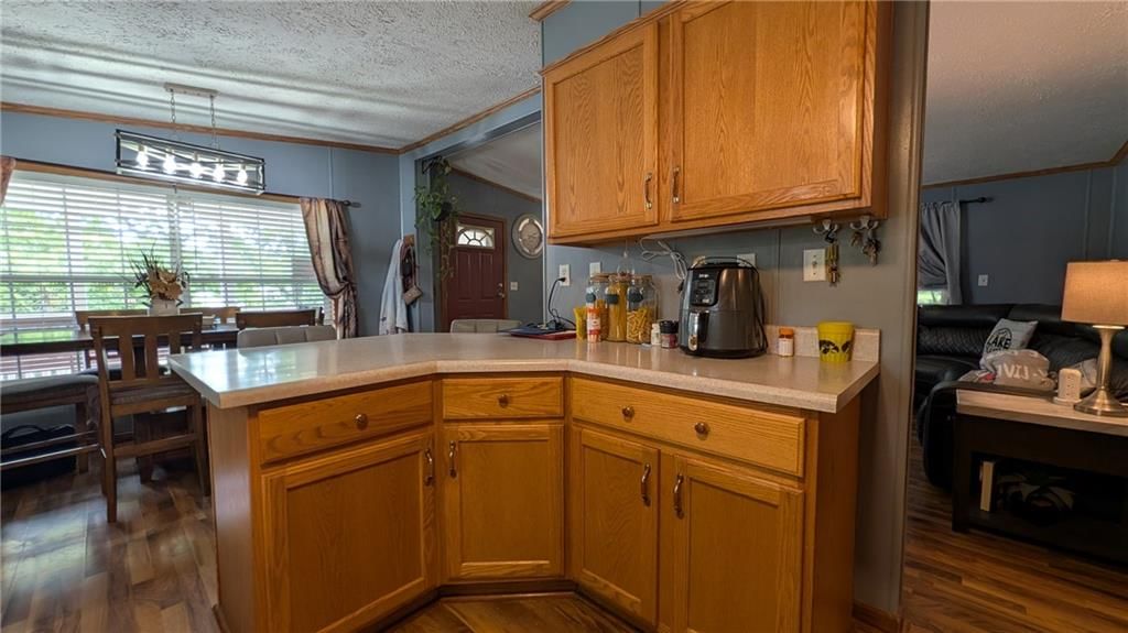 29335 Van Dyke Avenue — photo 14