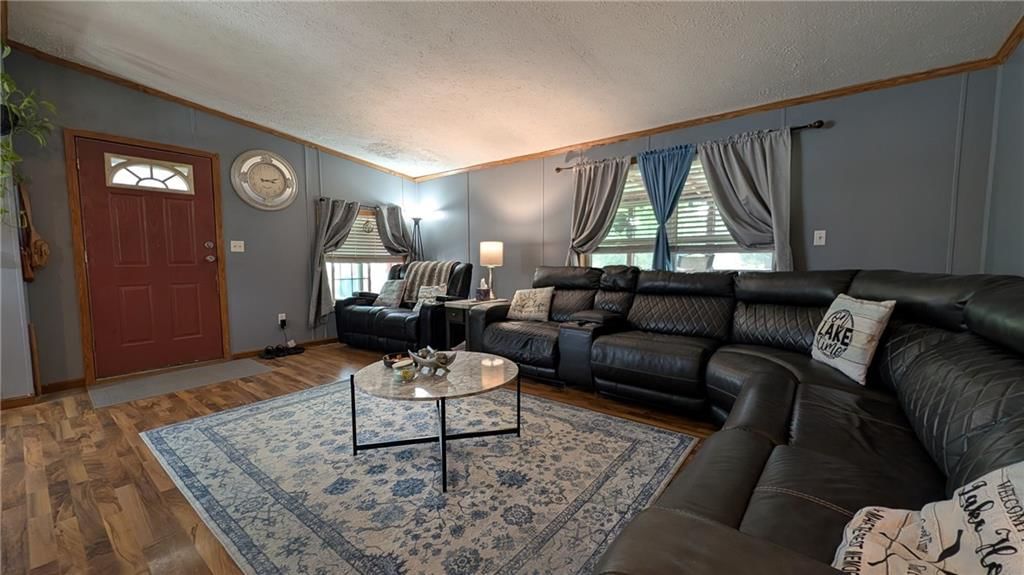 29335 Van Dyke Avenue — photo 18