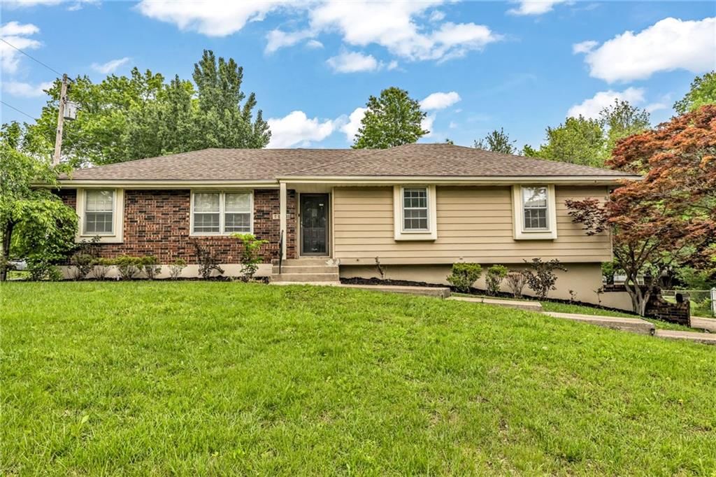 17908 E Cheyenne Drive, Independence, MO