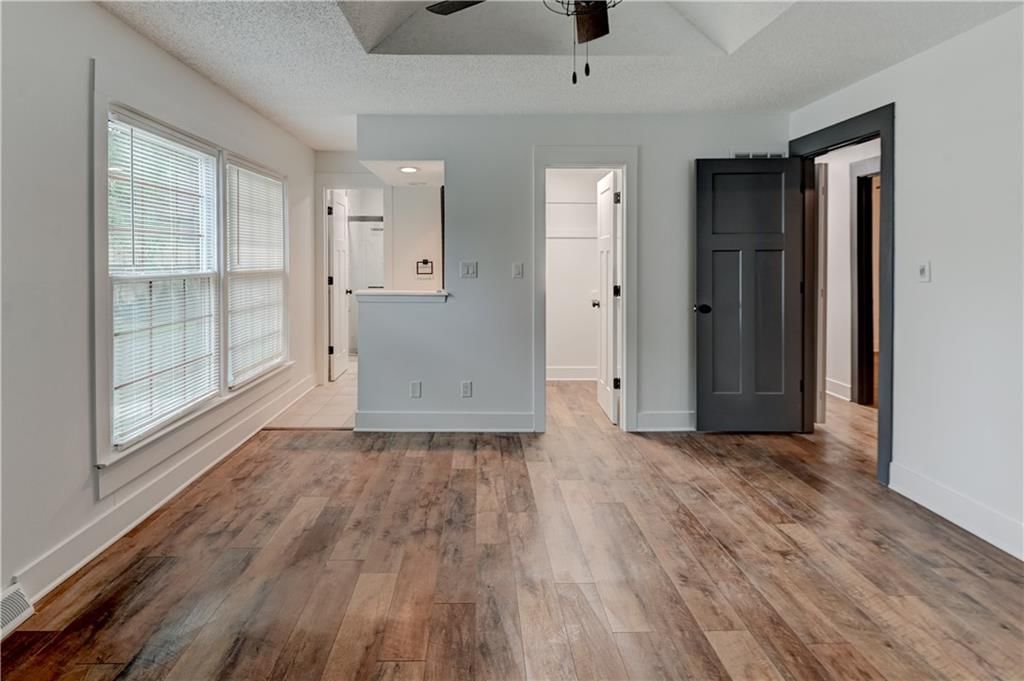 203 NE Oak Tree Circle — photo 11