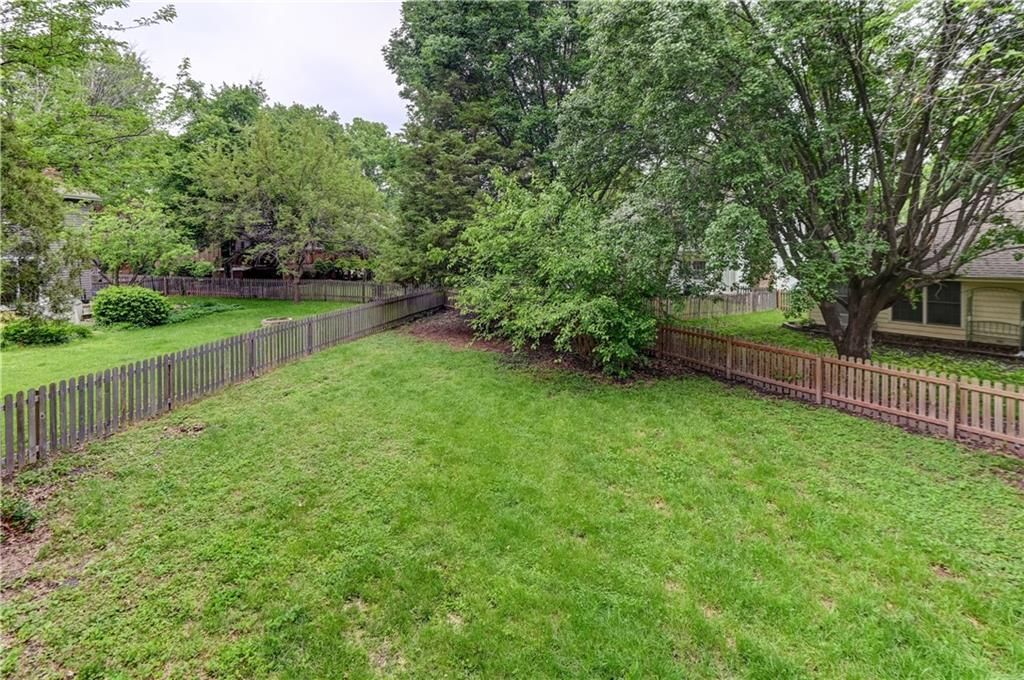 203 NE Oak Tree Circle — photo 22