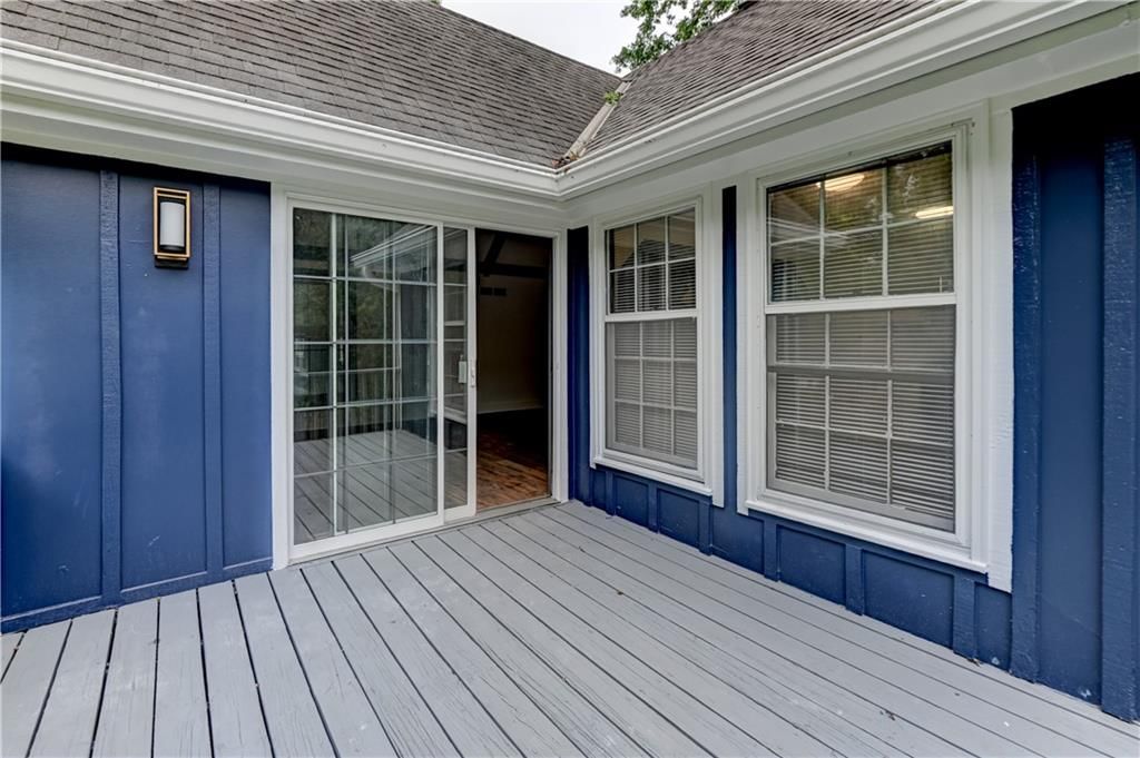 203 NE Oak Tree Circle — photo 25