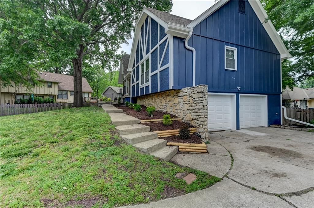 203 NE Oak Tree Circle — photo 59