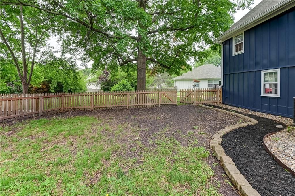 203 NE Oak Tree Circle — photo 78