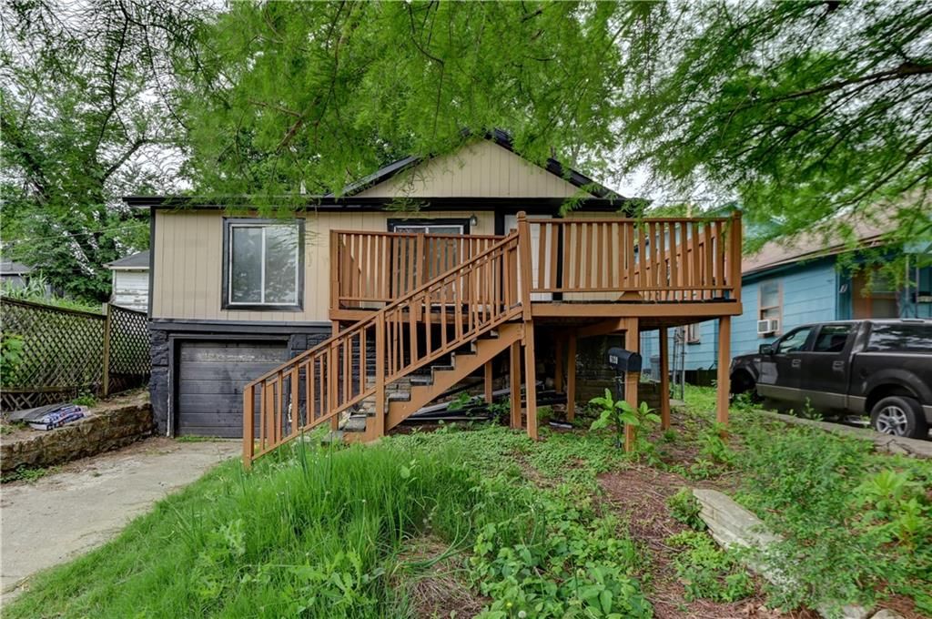 6120 Elmwood Avenue — photo 4