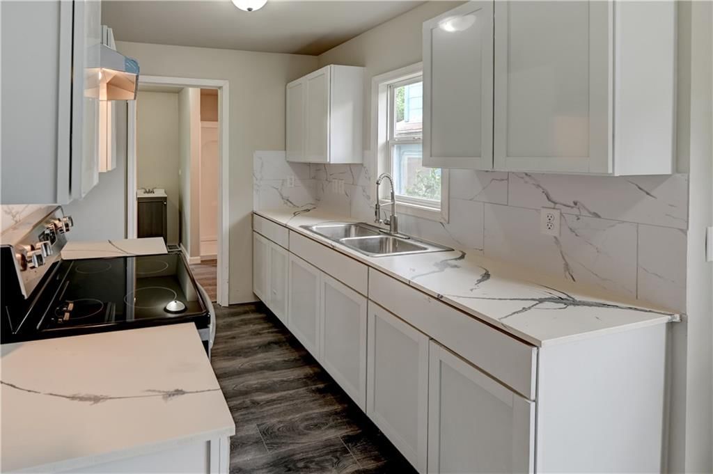 6120 Elmwood Avenue — photo 16