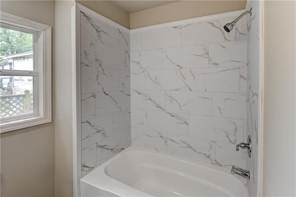 6120 Elmwood Avenue — photo 31