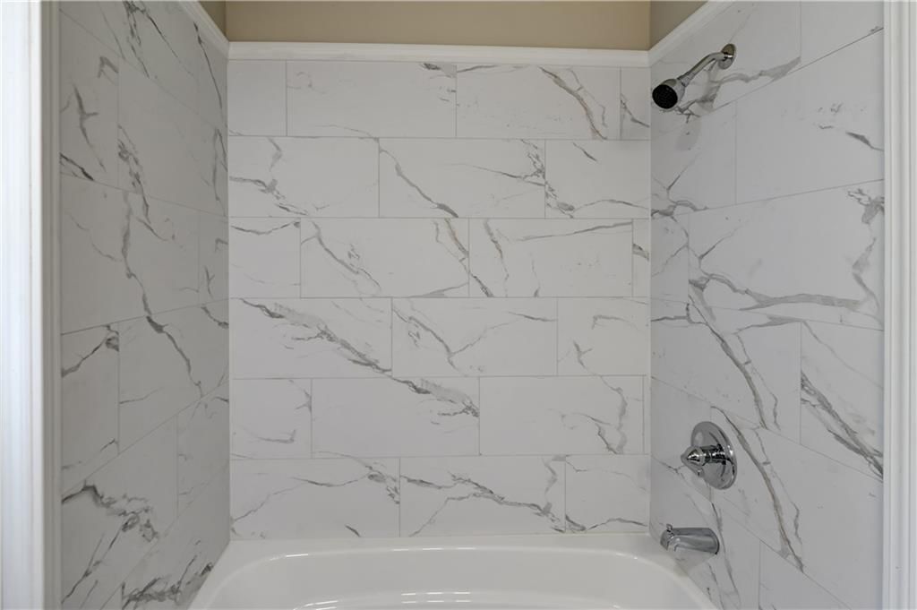 6120 Elmwood Avenue — photo 32