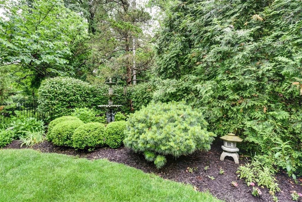 8033 Meadow Lane — photo 46