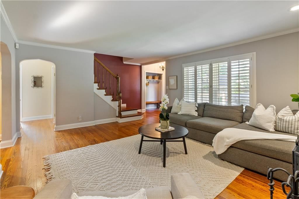 1204 W 70th Terrace — photo 9
