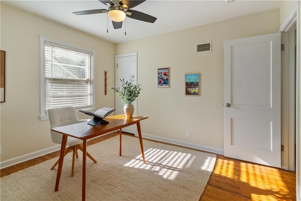 1204 W 70th Terrace — photo 16