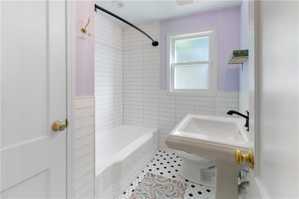 1204 W 70th Terrace — photo 21