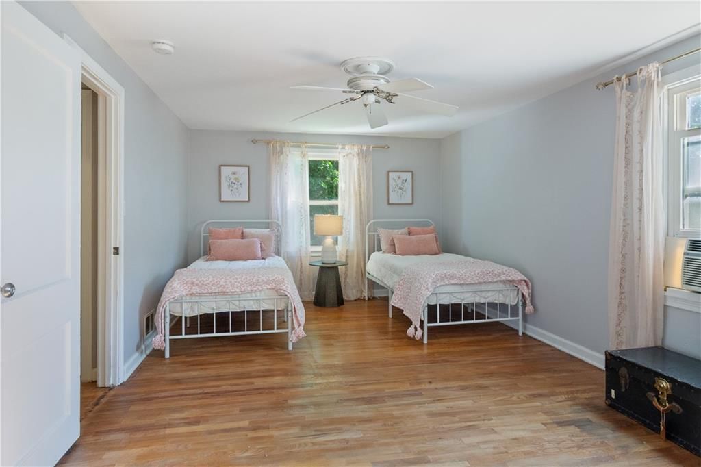 1204 W 70th Terrace — photo 23
