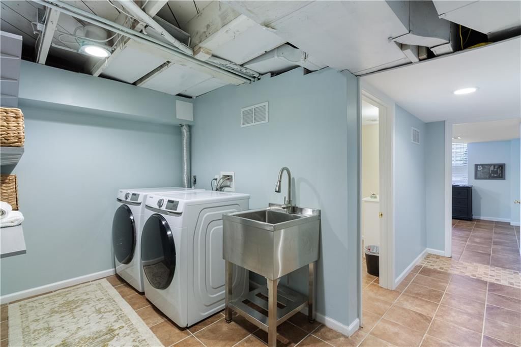 1204 W 70th Terrace — photo 26
