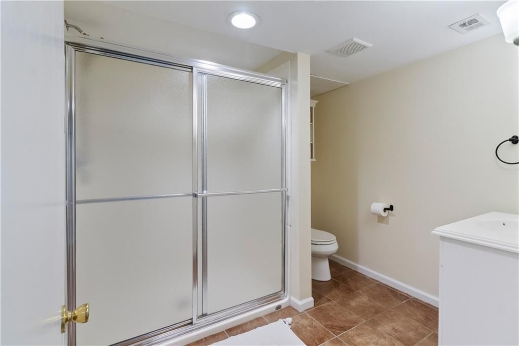 1204 W 70th Terrace — photo 27