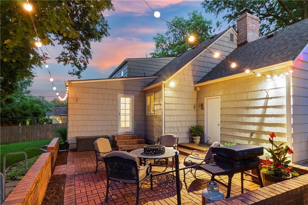 1204 W 70th Terrace — photo 41