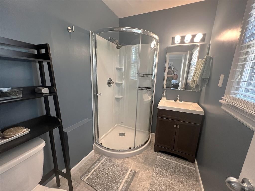 8901 BELLEVIEW Avenue — photo 11