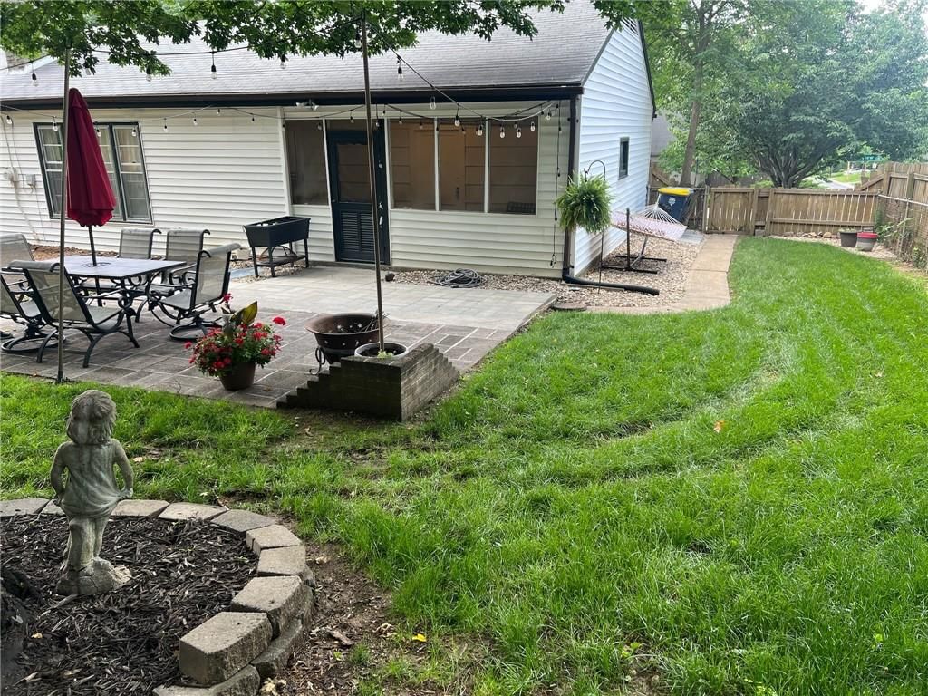 8901 BELLEVIEW Avenue — photo 20