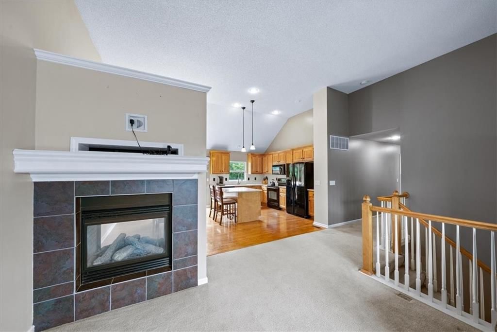 20669 W 124TH Terrace — photo 4