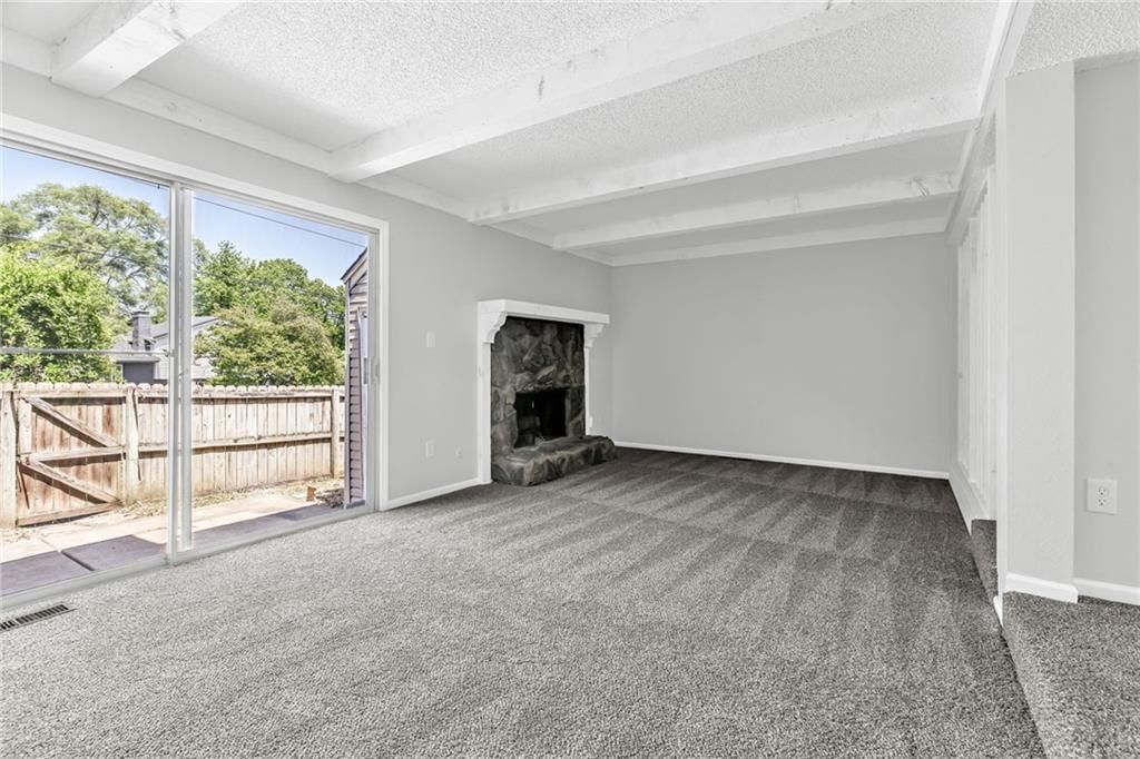 11902 E 59th Terrace — photo 3