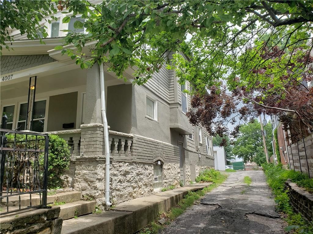 4007 Clark Avenue — photo 3
