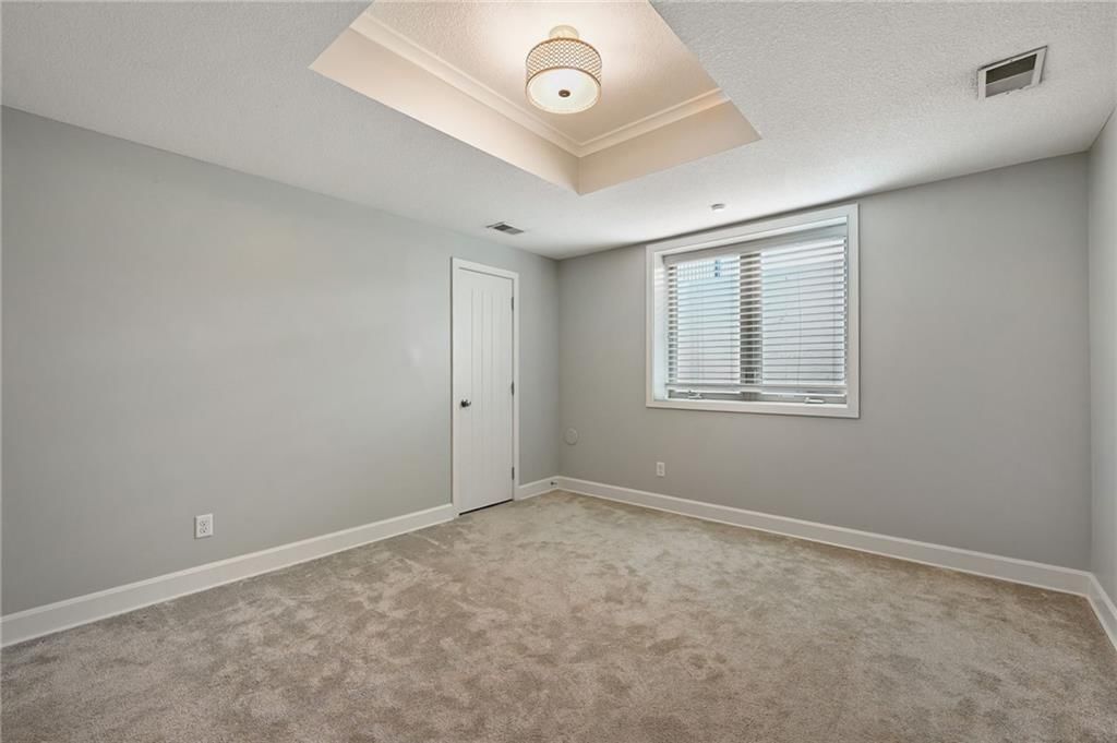 3109 W 156th Street — photo 38