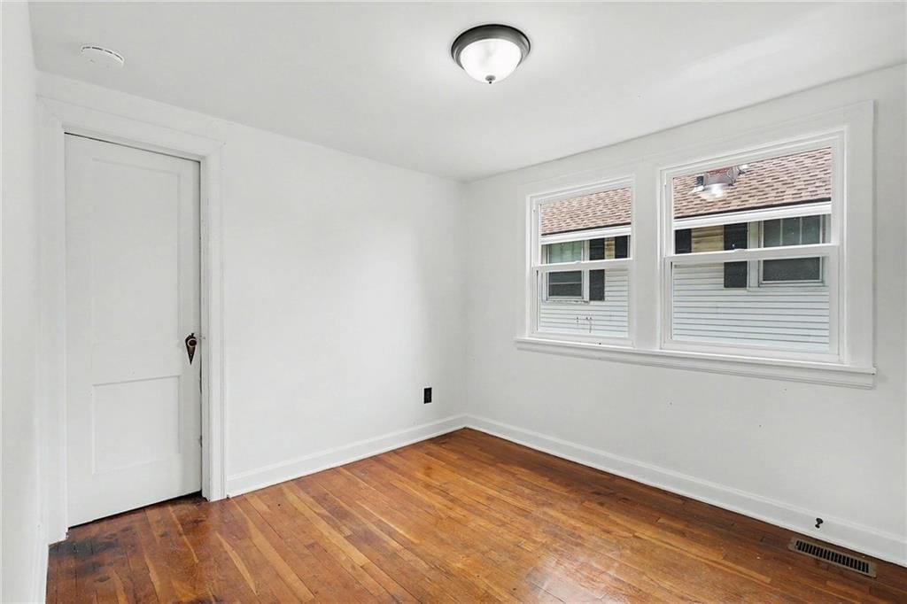 1133 E 75th Street — photo 19
