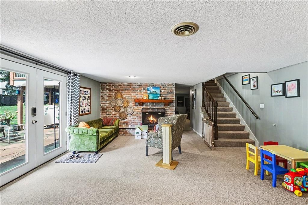 2103 Continental Avenue — photo 28