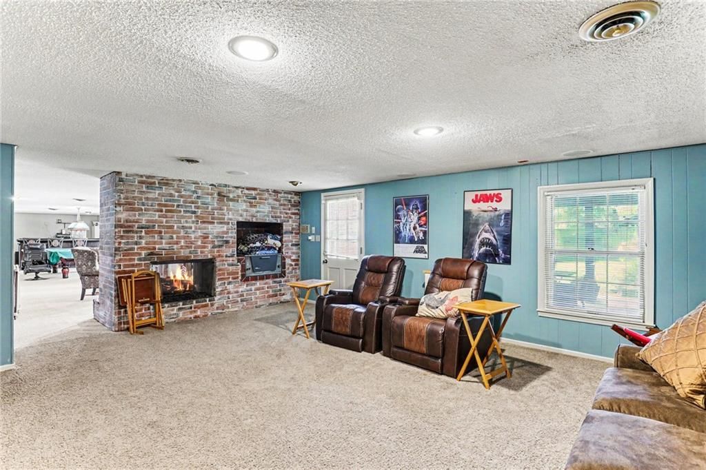 2103 Continental Avenue — photo 30