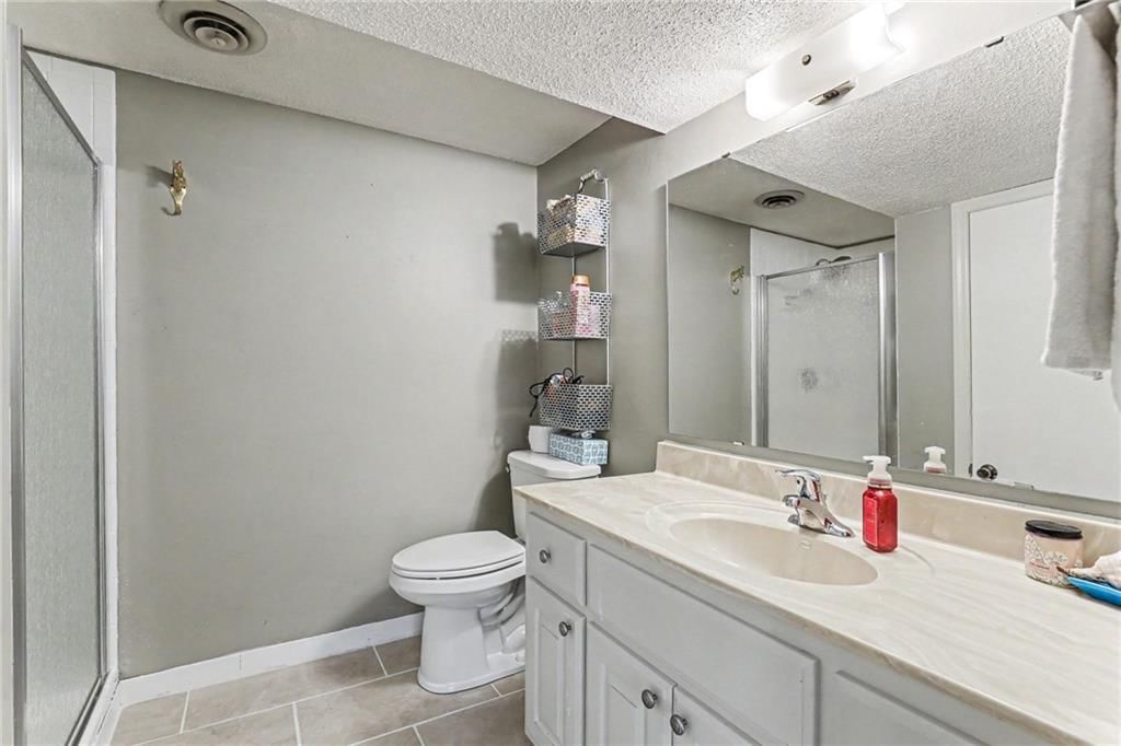 2103 Continental Avenue — photo 32