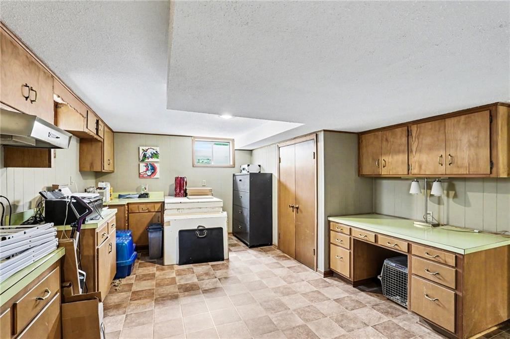 2103 Continental Avenue — photo 33
