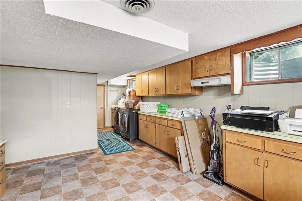 2103 Continental Avenue — photo 34
