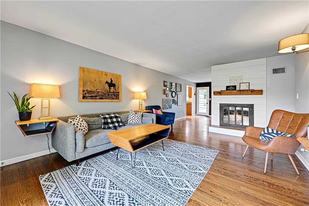 3007 W 49th Terrace — photo 8