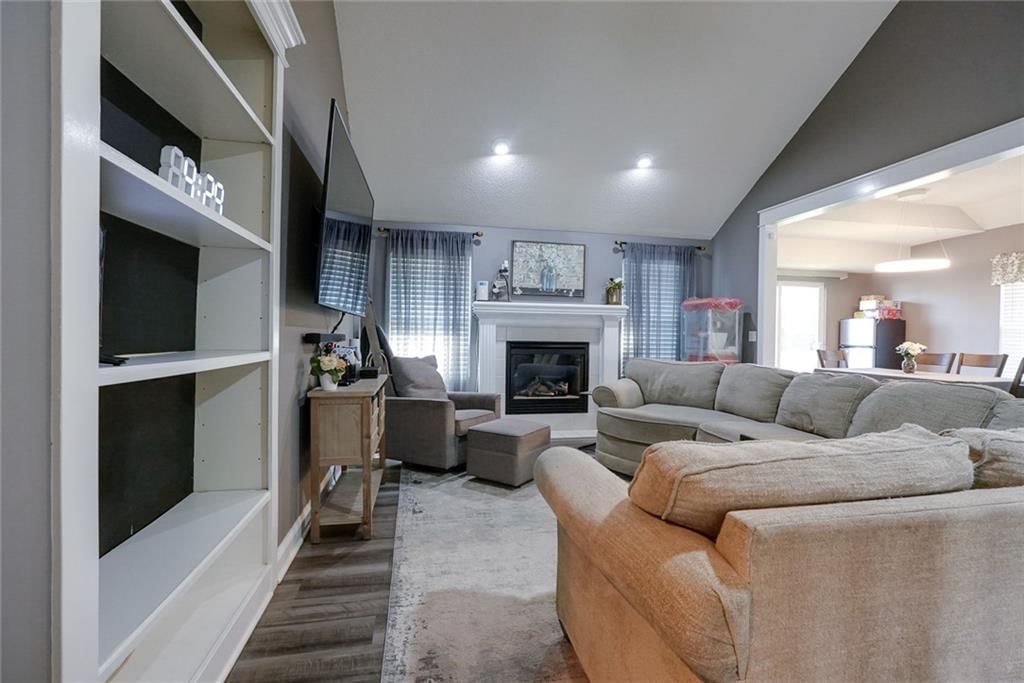 710 SW Brome Drive — photo 11