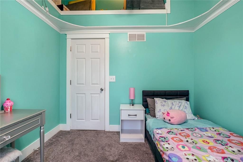 710 SW Brome Drive — photo 15