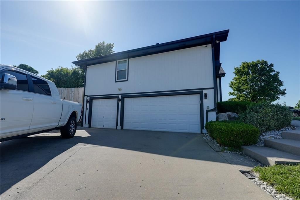 710 SW Brome Drive — photo 39