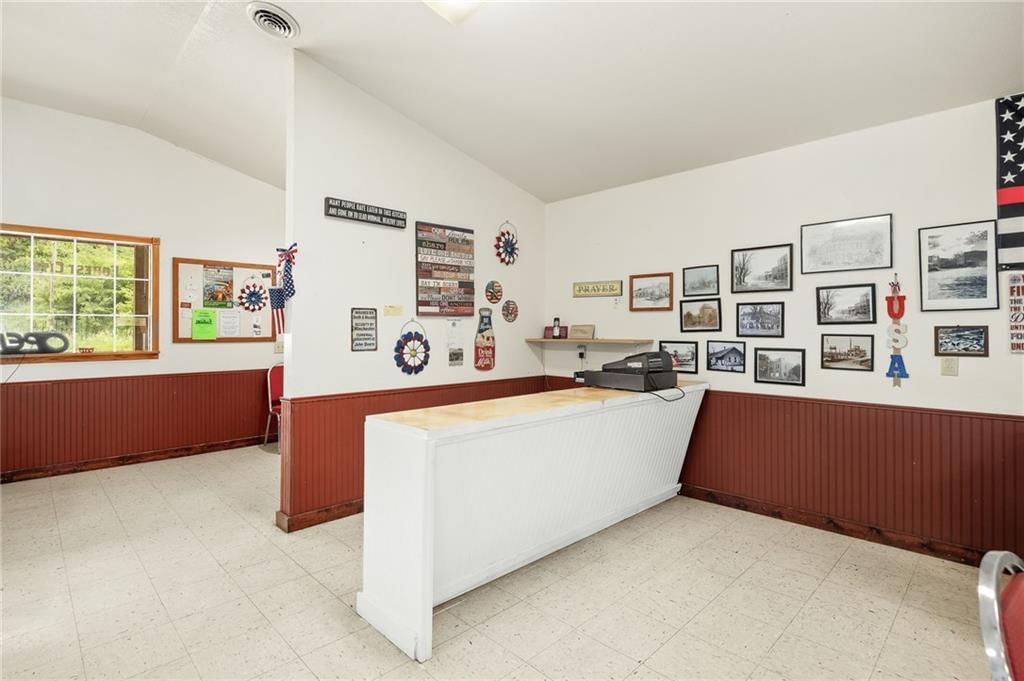 110 Grand Avenue — photo 12