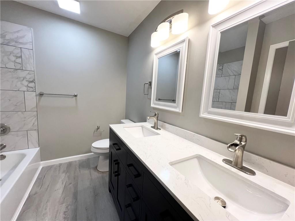 718 NE Mulberry Street — photo 18