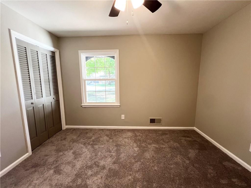 718 NE Mulberry Street — photo 20