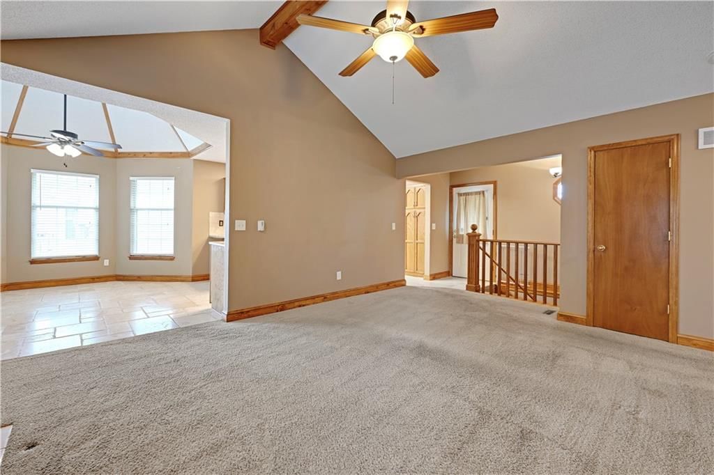 1200 NE COLLEEN Drive — photo 9