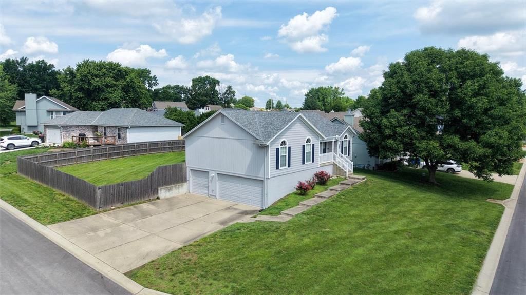 1200 NE COLLEEN Drive — photo 33