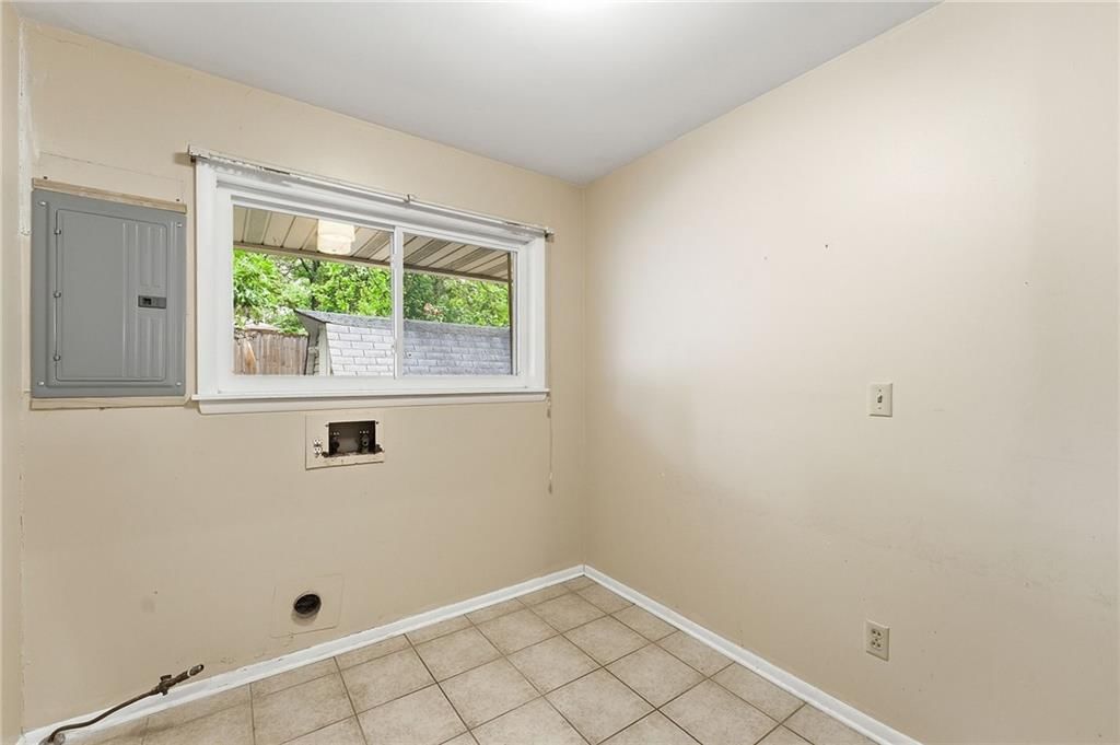 711 W Montgomery Street — photo 19